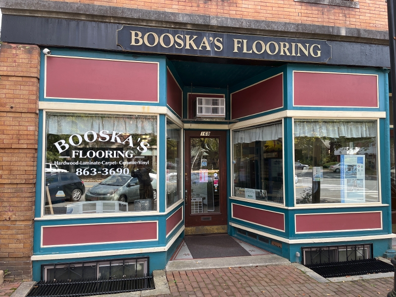 Booskas Flooring store front